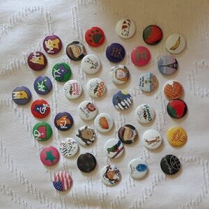 Vintage American Girl 39 set of Collectible Grin Pins